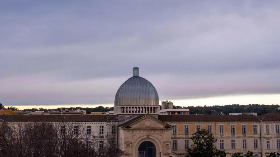 Photo de du dôme du site Hoche Université de Nîmes